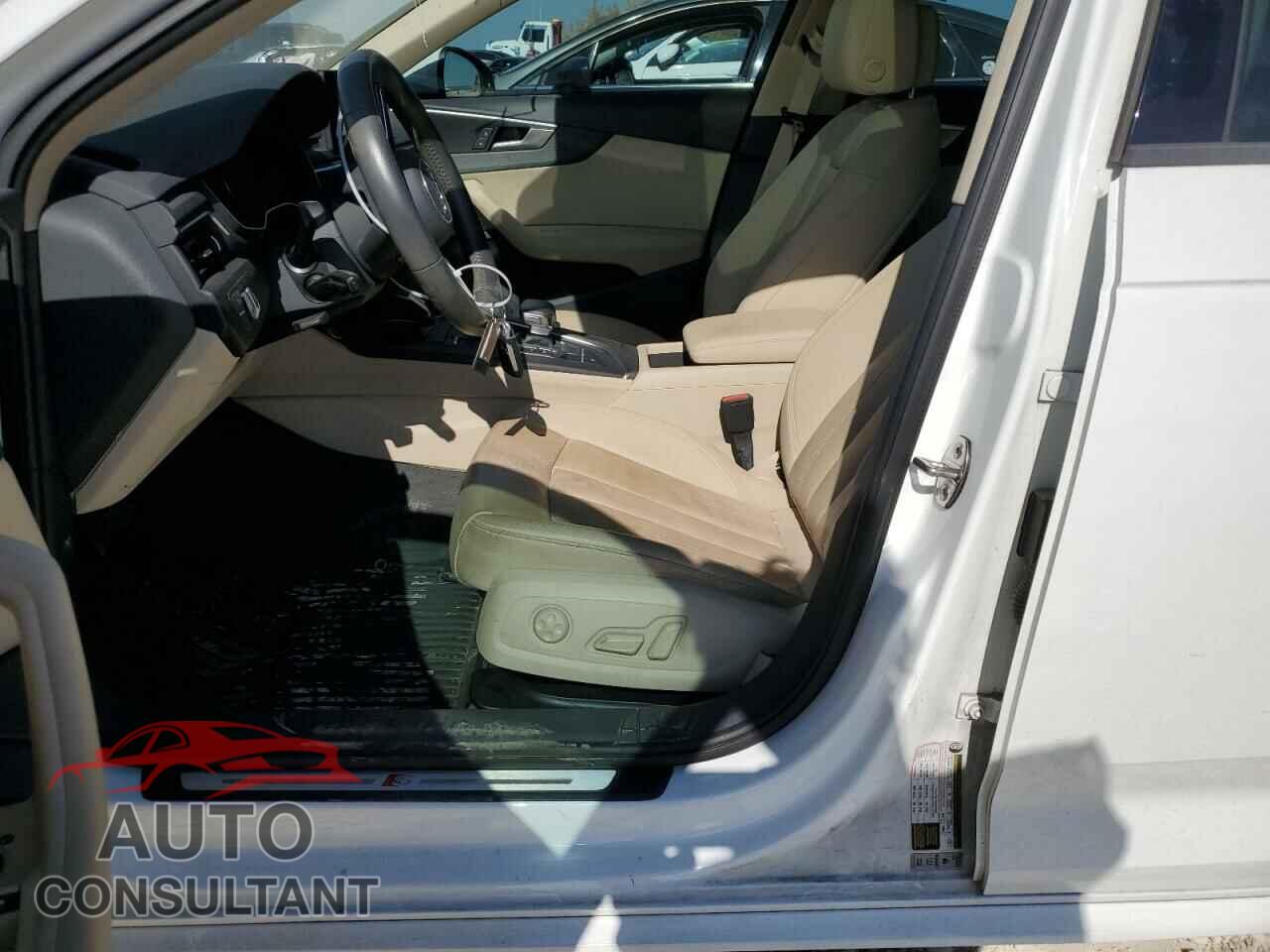 AUDI A4 2018 - WAUKMAF48JA161136
