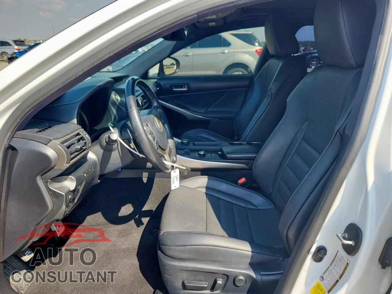 LEXUS IS 2019 - JTHBA1D2XK5097526