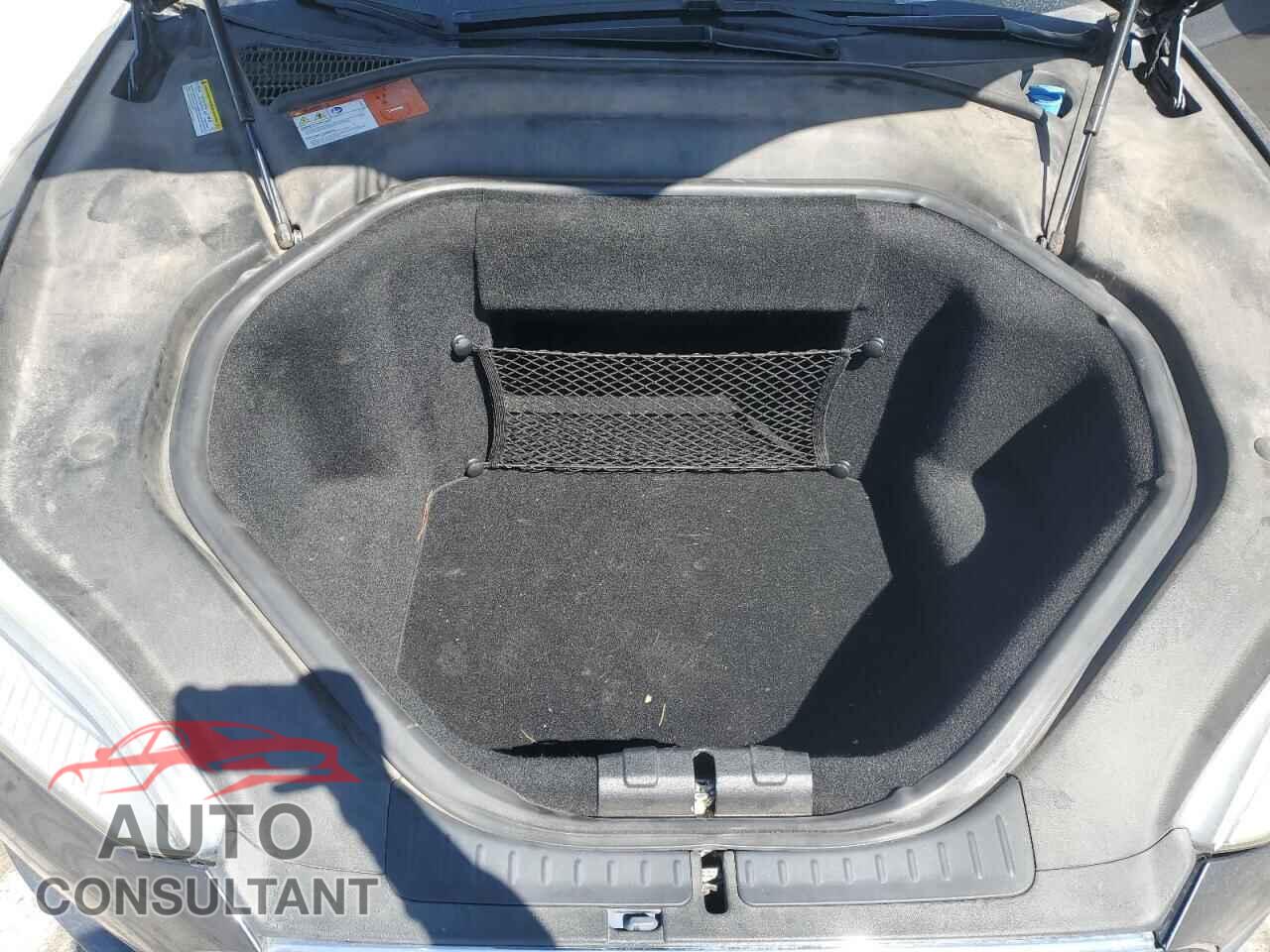 TESLA MODEL S 2015 - 5YJSA1H12FF083546