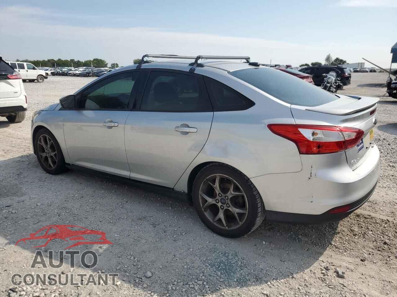 FORD FOCUS 2014 - 1FADP3F29EL451866