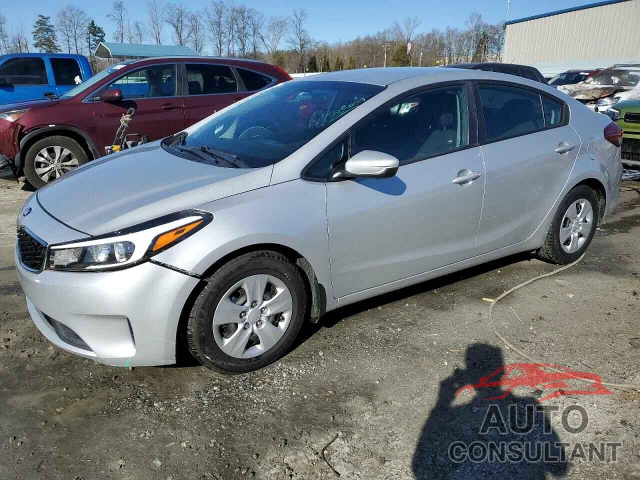 KIA FORTE 2018 - 3KPFK4A76JE259642