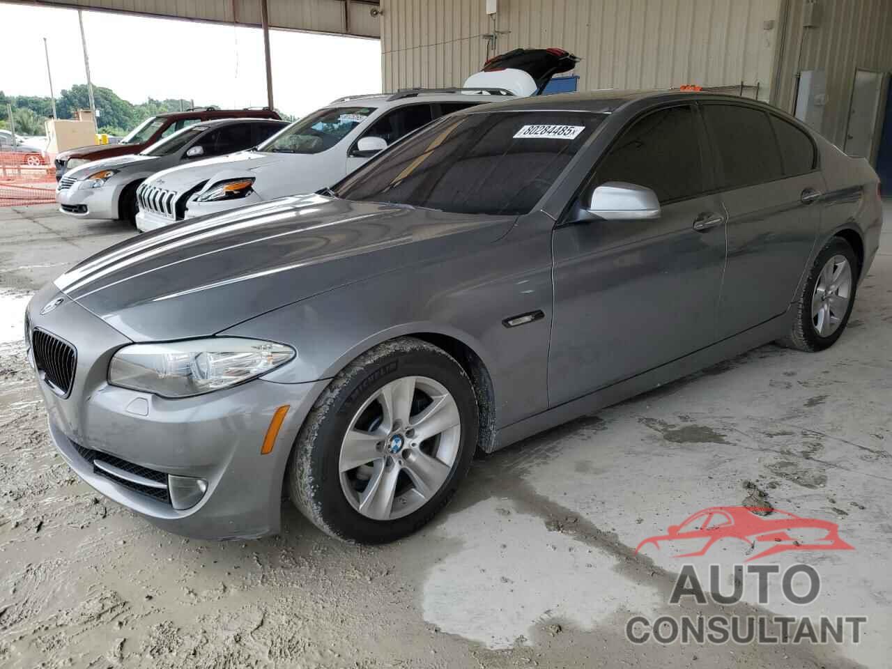 BMW 5 SERIES 2011 - WBAFR1C56BDS36187