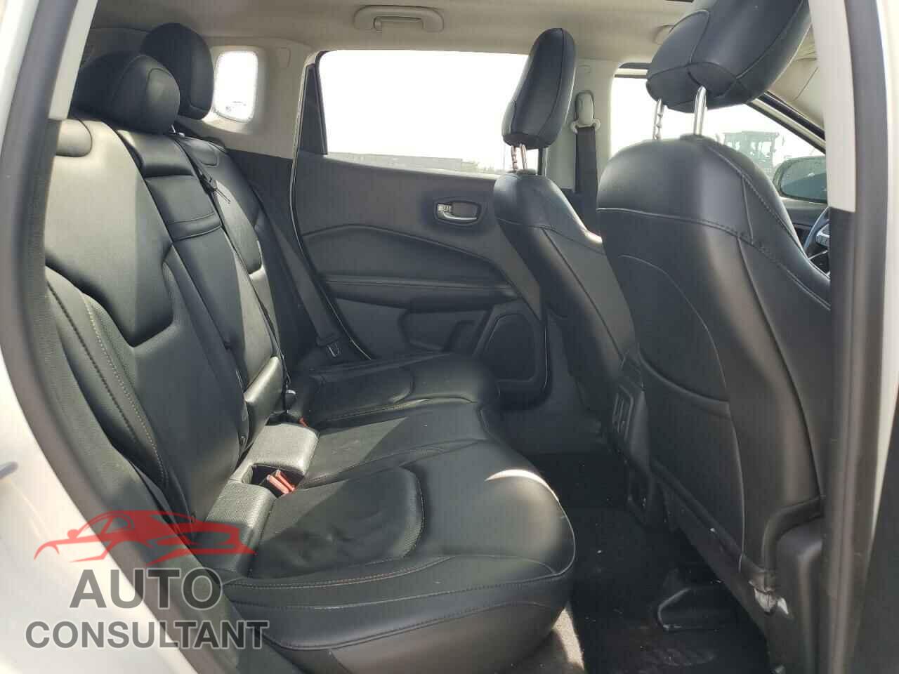 JEEP COMPASS 2017 - 3C4NJDCB2HT681543