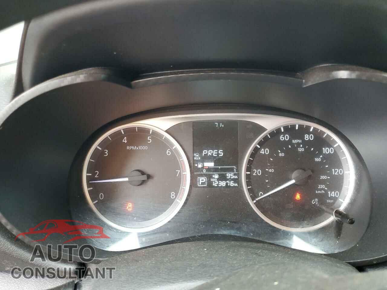 NISSAN VERSA 2020 - 3N1CN8DV1LL837997
