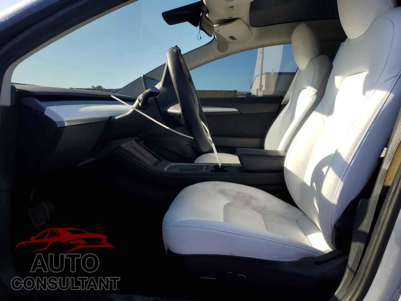TESLA MODEL 3 2021 - 5YJ3E1EB6MF093158