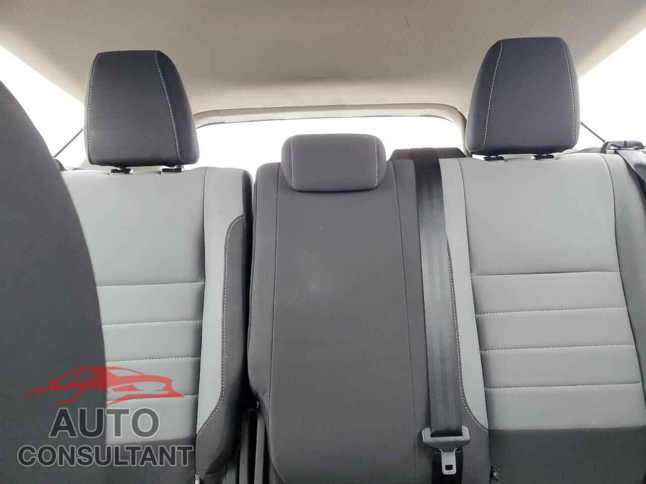 FORD ESCAPE 2017 - 1FMCU0F7XHUD94547