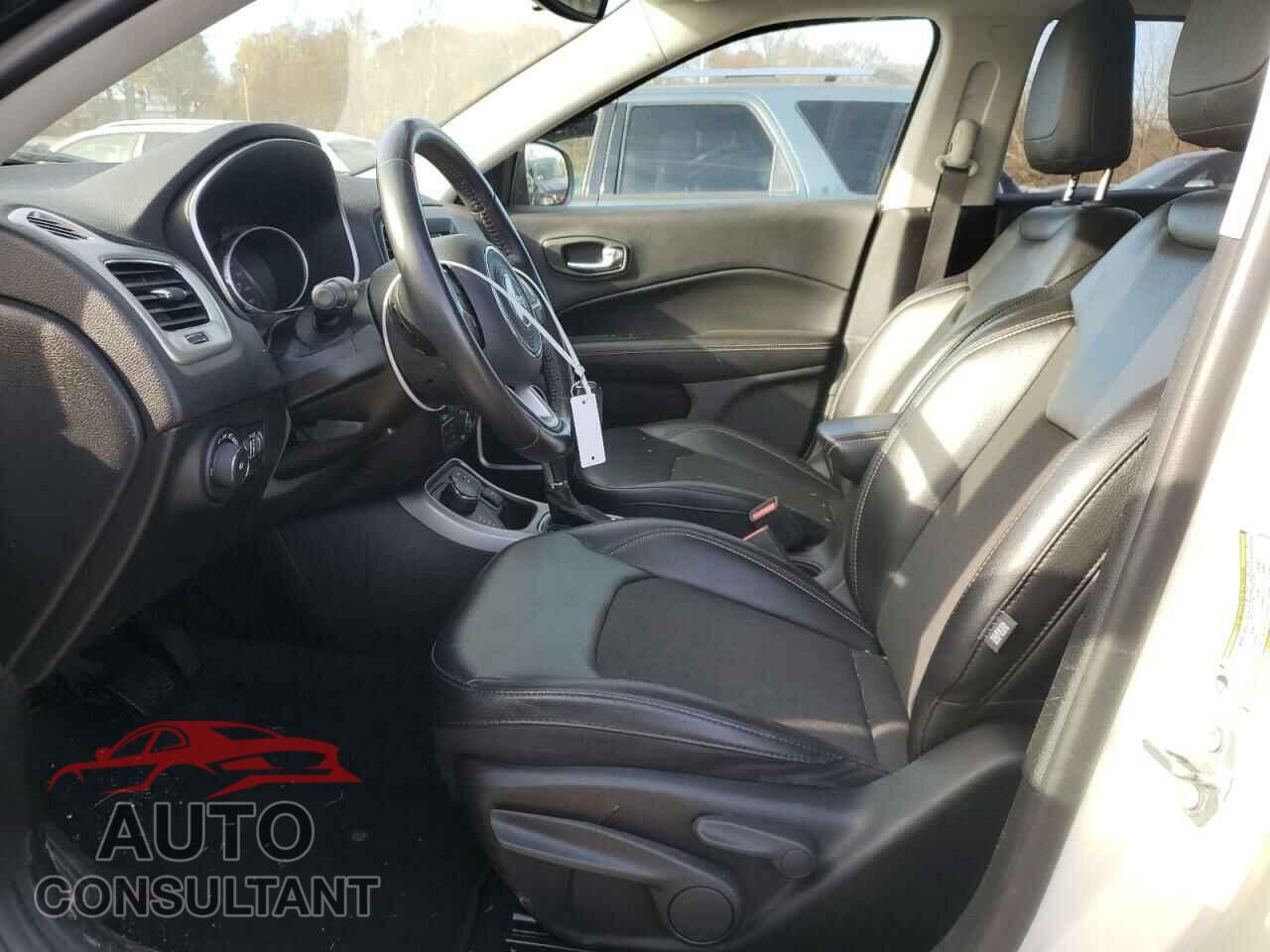 JEEP COMPASS 2020 - 3C4NJDBBXLT117570