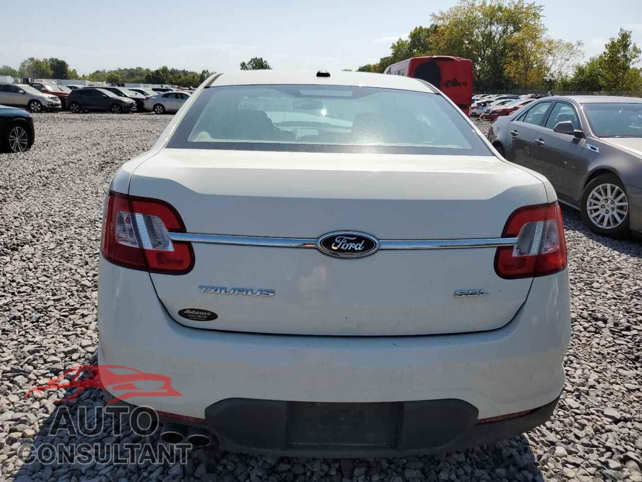 FORD TAURUS 2011 - 1FAHP2EW2BG116422