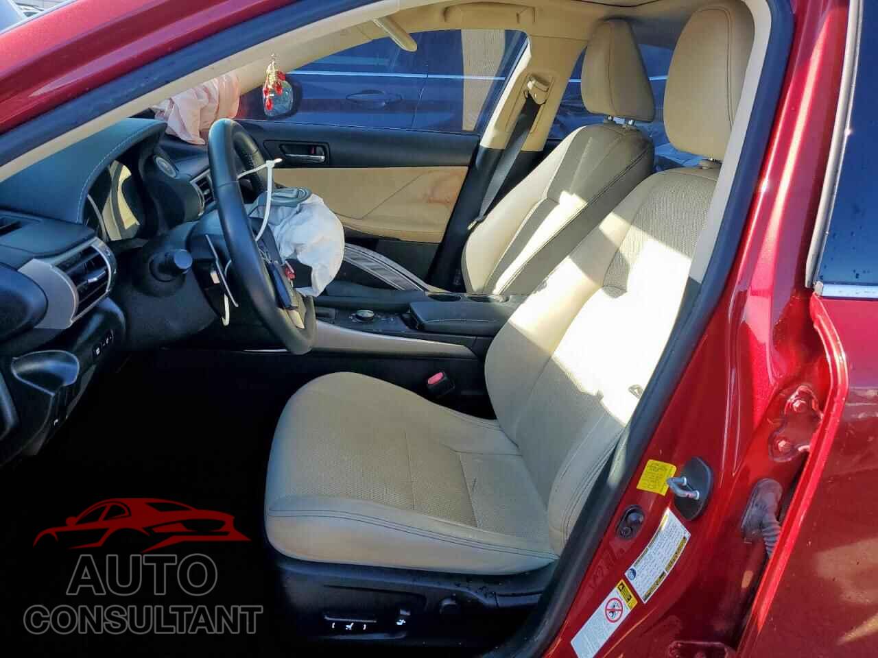 LEXUS IS 2015 - JTHBE1D24F5016336