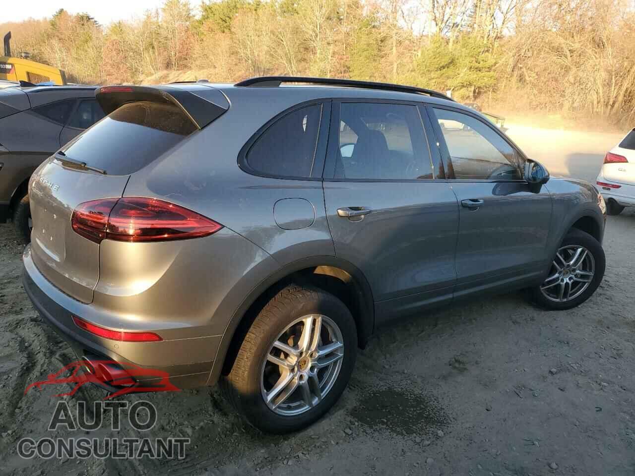 PORSCHE CAYENNE 2017 - WP1AB2A25HLA50282