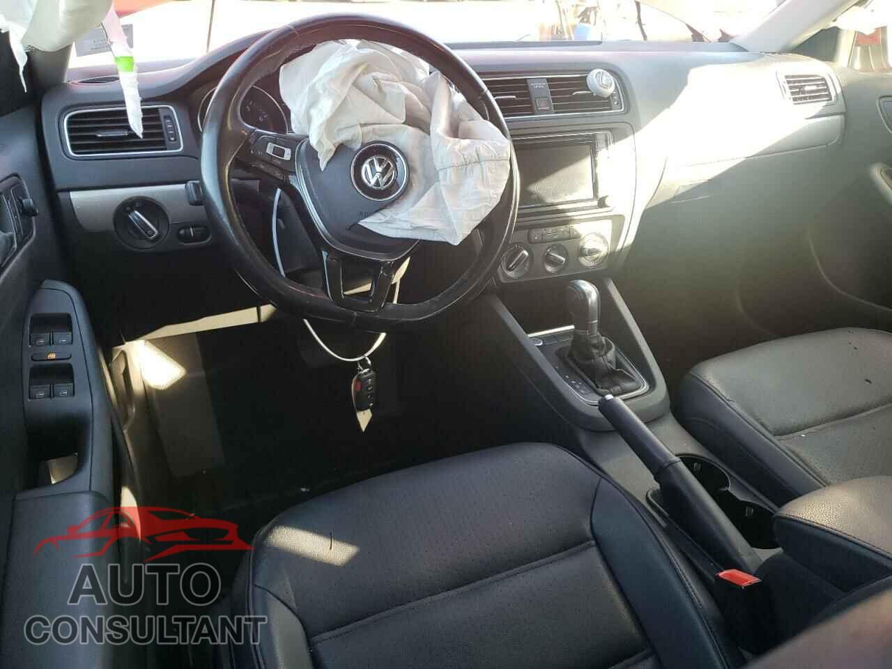 VOLKSWAGEN JETTA 2017 - 3VWDB7AJ1HM314841