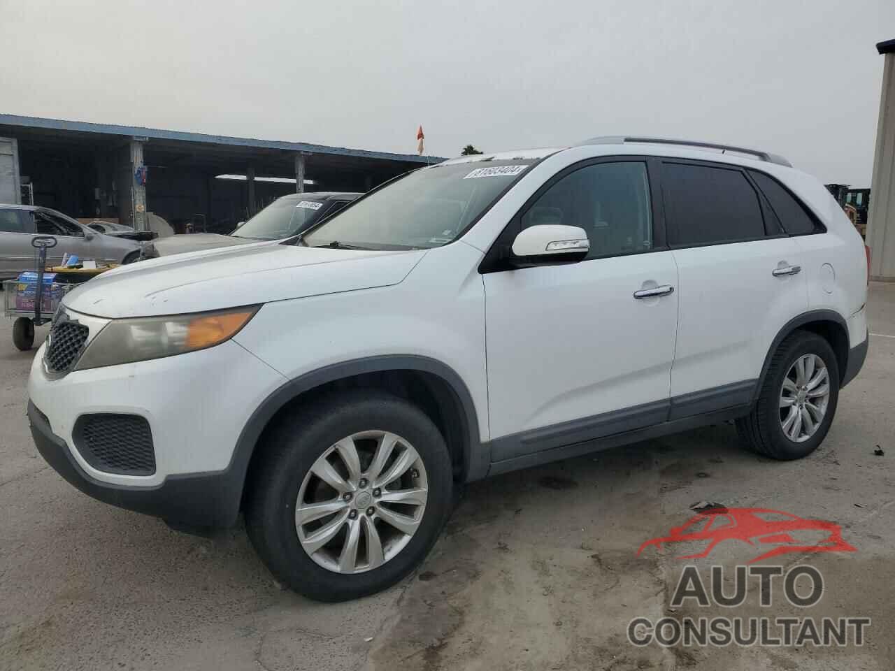 KIA SORENTO 2011 - 5XYKT4A22BG050127