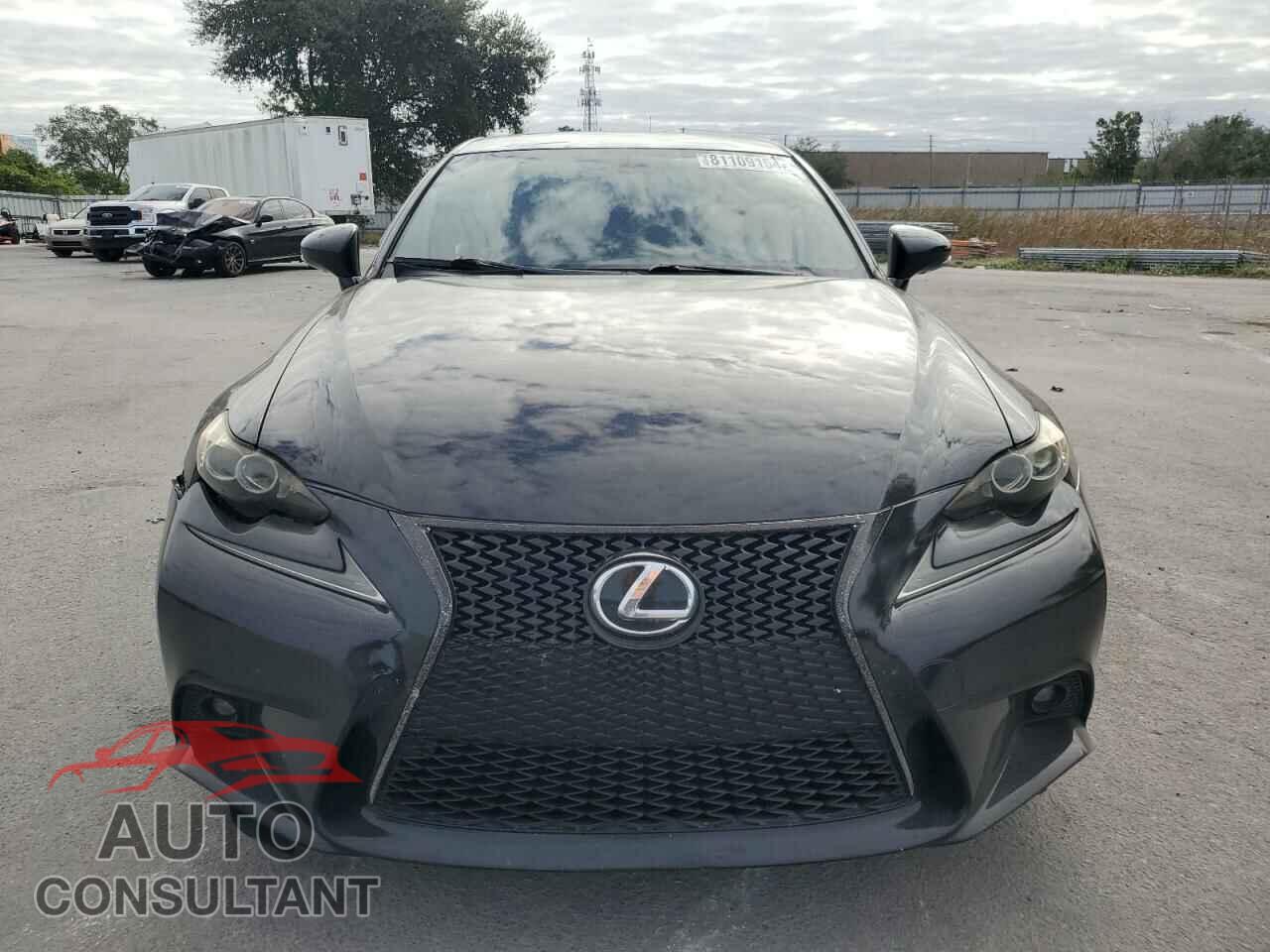 LEXUS IS 2014 - JTHBE1D25E5005375