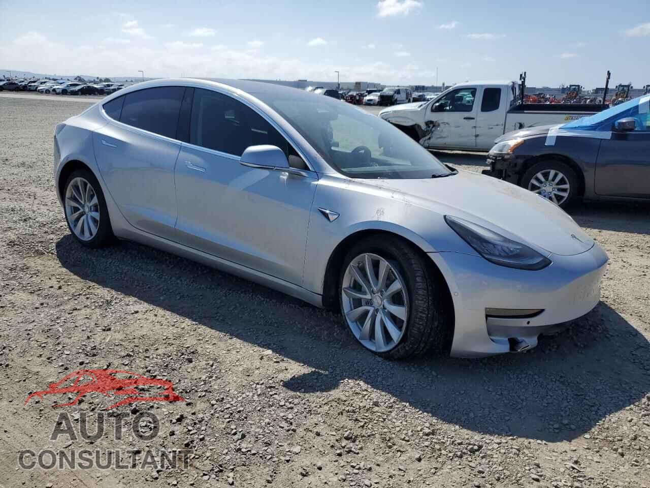 TESLA MODEL 3 2018 - 5YJ3E1EA3JF061061