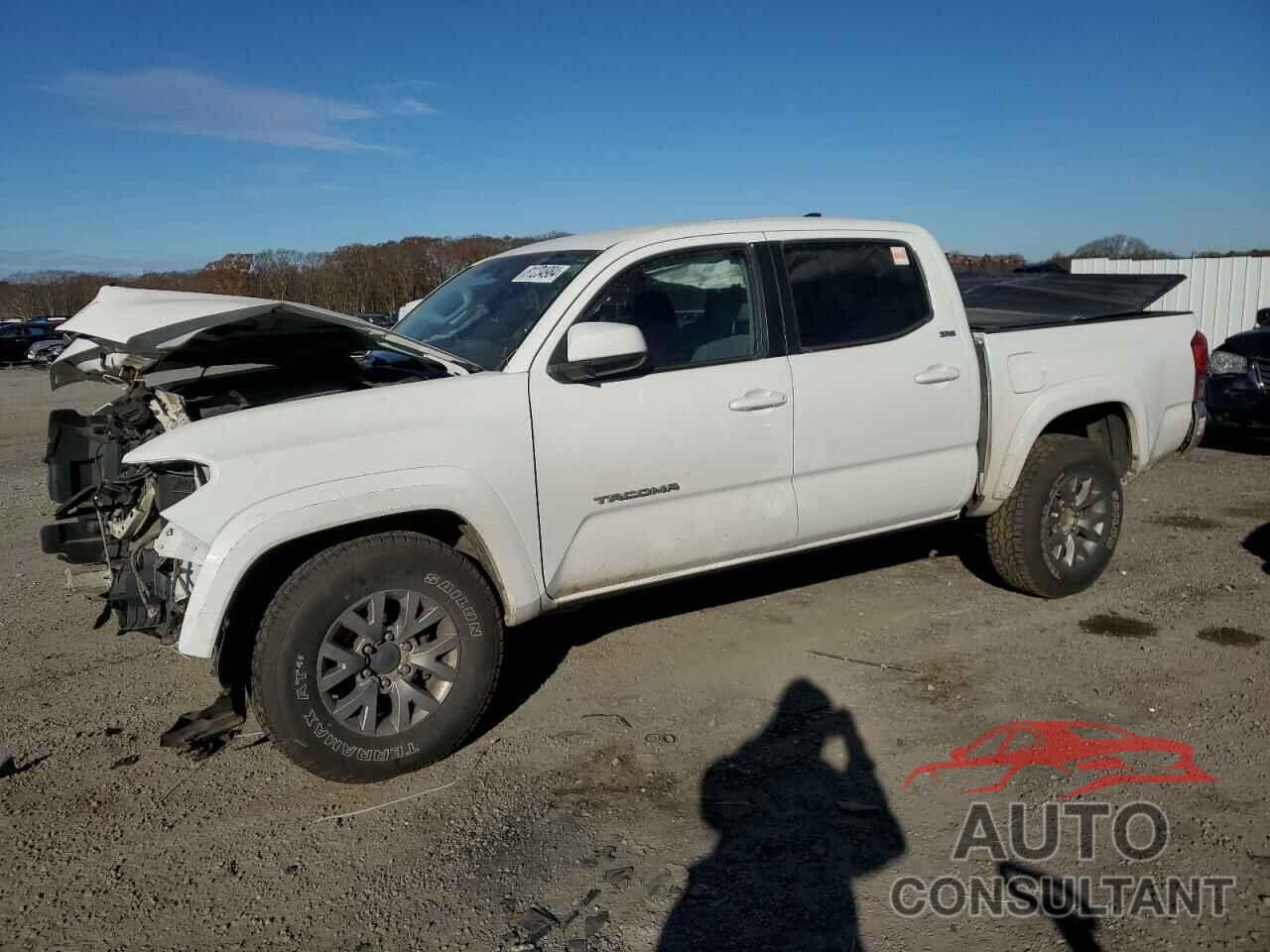 TOYOTA TACOMA 2017 - 3TMCZ5AN8HM073829