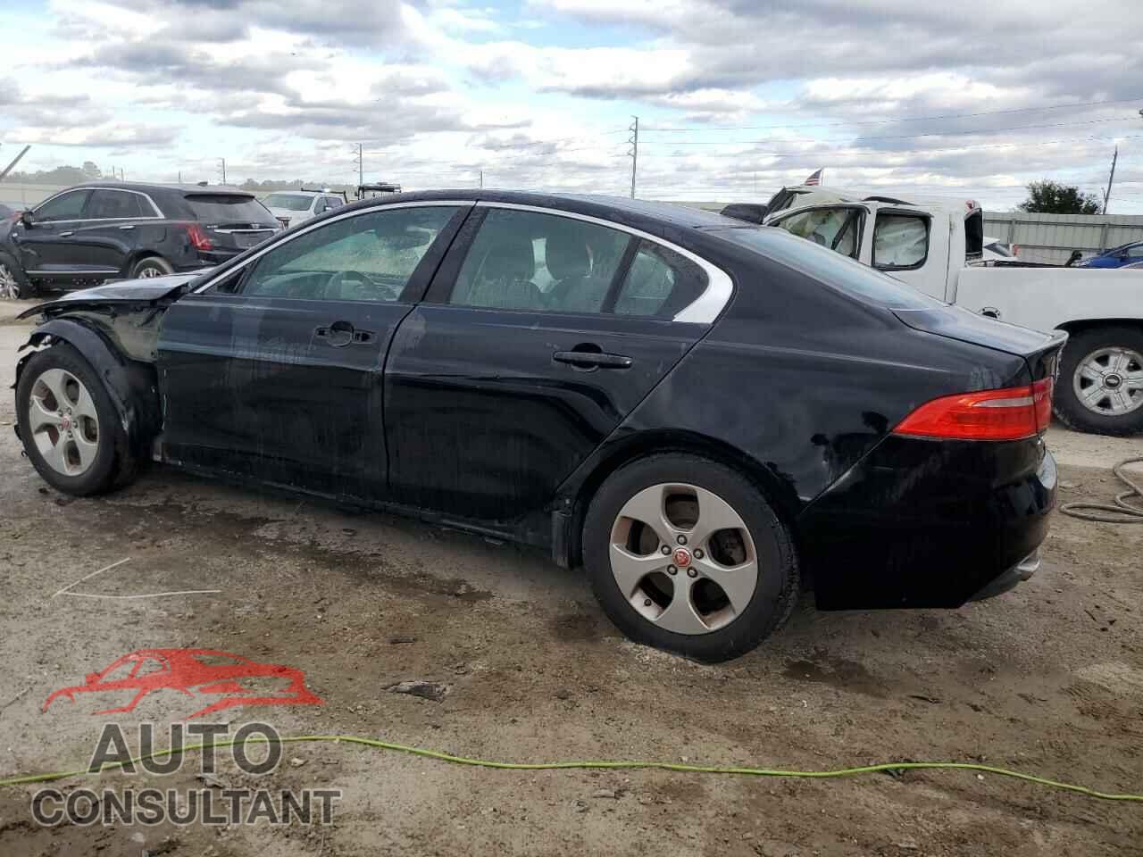JAGUAR XE 2018 - SAJAR4FX7JCP22640