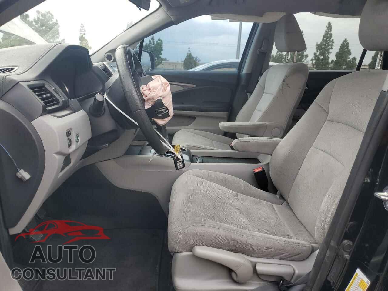 HONDA PILOT 2019 - 5FNYF5H16KB038431