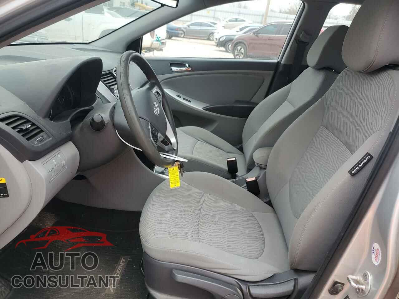 HYUNDAI ACCENT 2013 - KMHCU4AE5DU426120