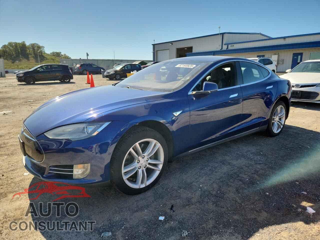 TESLA MODEL S 2015 - 5YJSA1E27FF120006