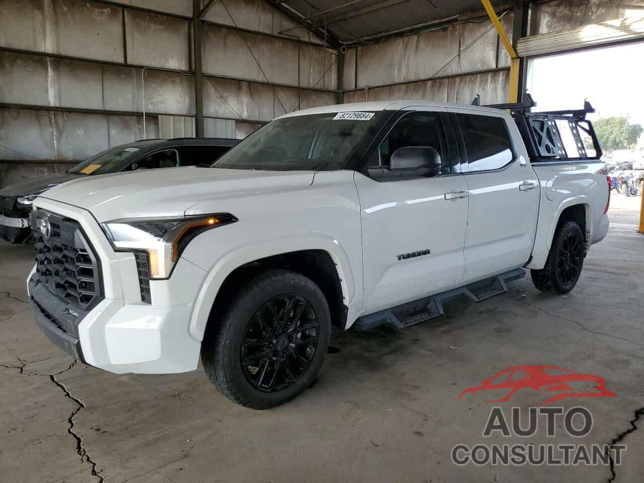 TOYOTA TUNDRA 2023 - 5TFLA5DB8PX085321