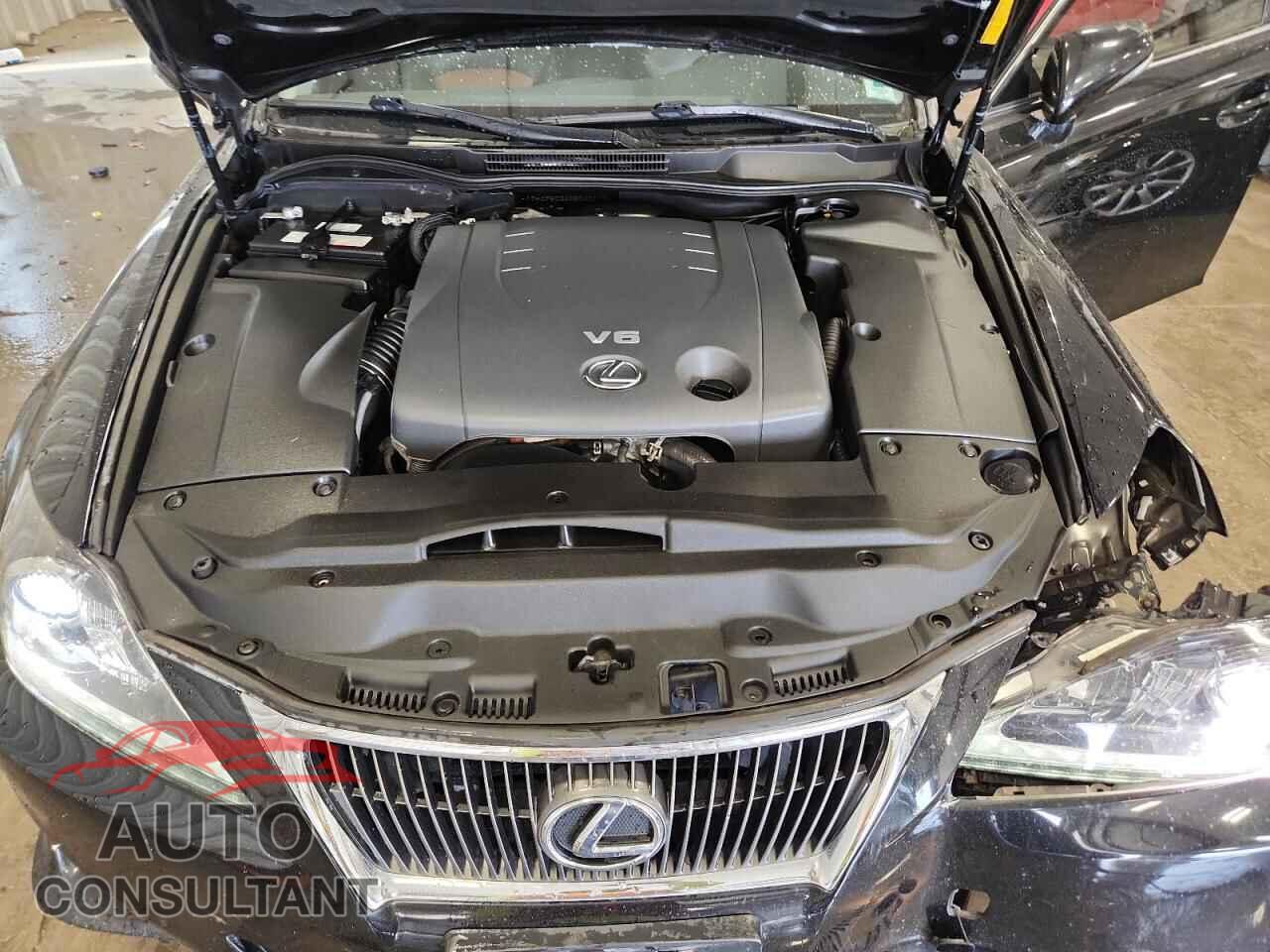 LEXUS IS 2013 - JTHCF5C24D5062112