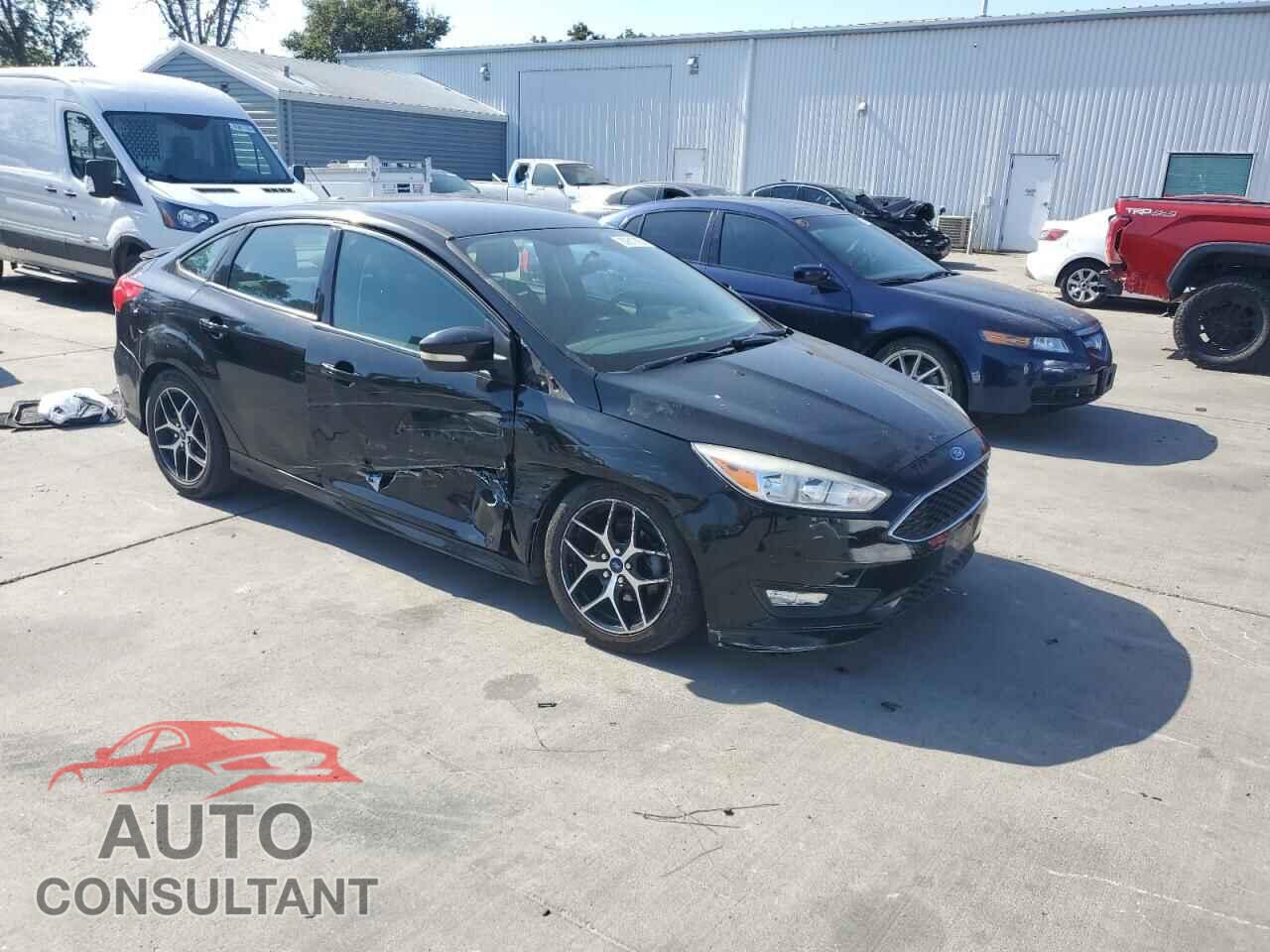 FORD FOCUS 2016 - 1FADP3F22GL310625