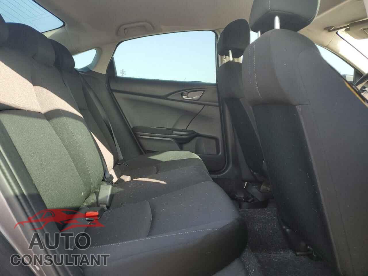 HONDA CIVIC 2017 - 2HGFC2F57HH558565