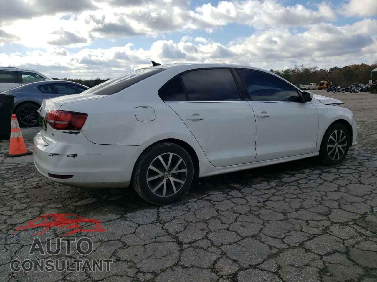 VOLKSWAGEN JETTA 2017 - 3VWDB7AJ3HM270678