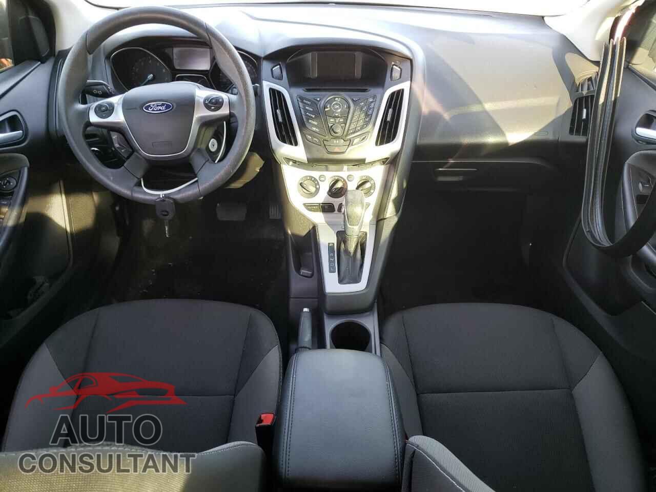 FORD FOCUS 2014 - 1FADP3F23EL432598