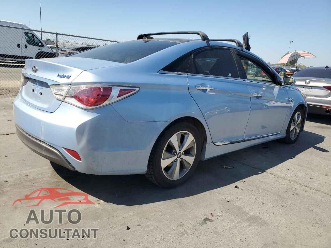 HYUNDAI SONATA 2012 - KMHEC4A43CA043277