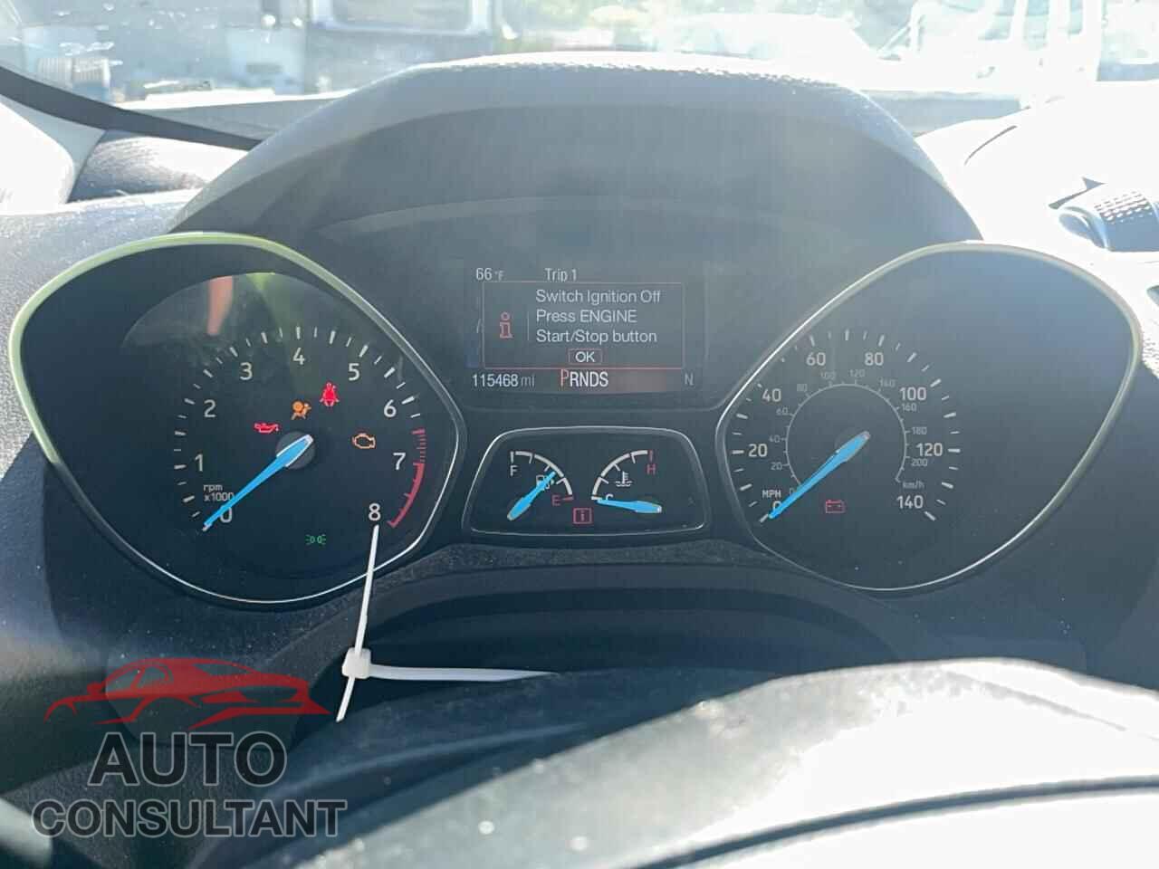 FORD ESCAPE 2017 - 1FMCU9JD2HUB33446