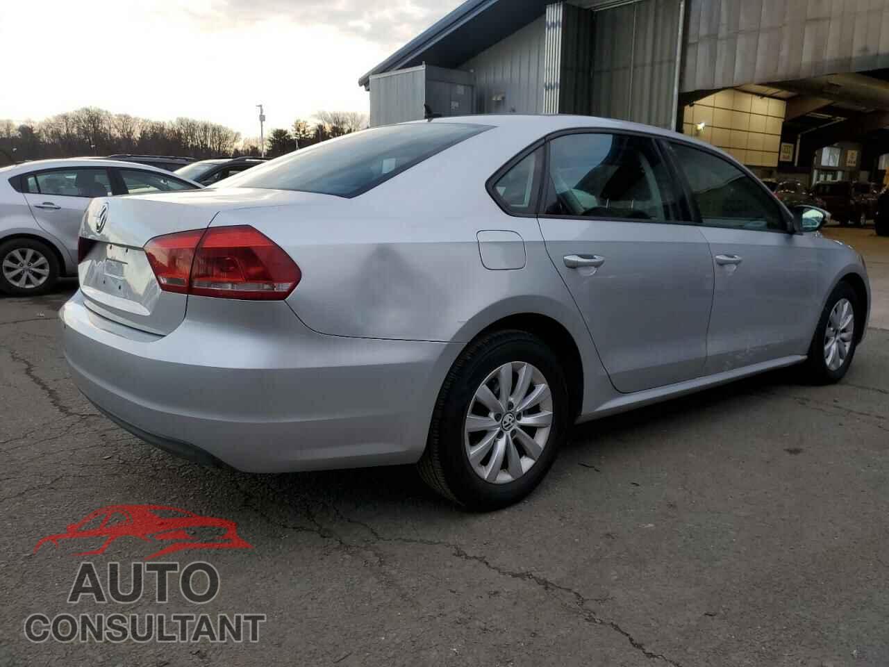VOLKSWAGEN PASSAT 2012 - 1VWAP7A38CC026170