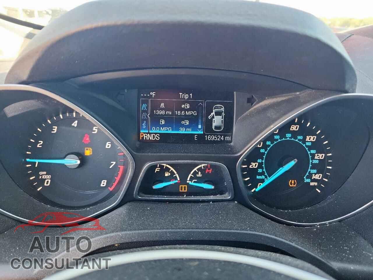 FORD ESCAPE 2015 - 1FMCU0J92FUB29451