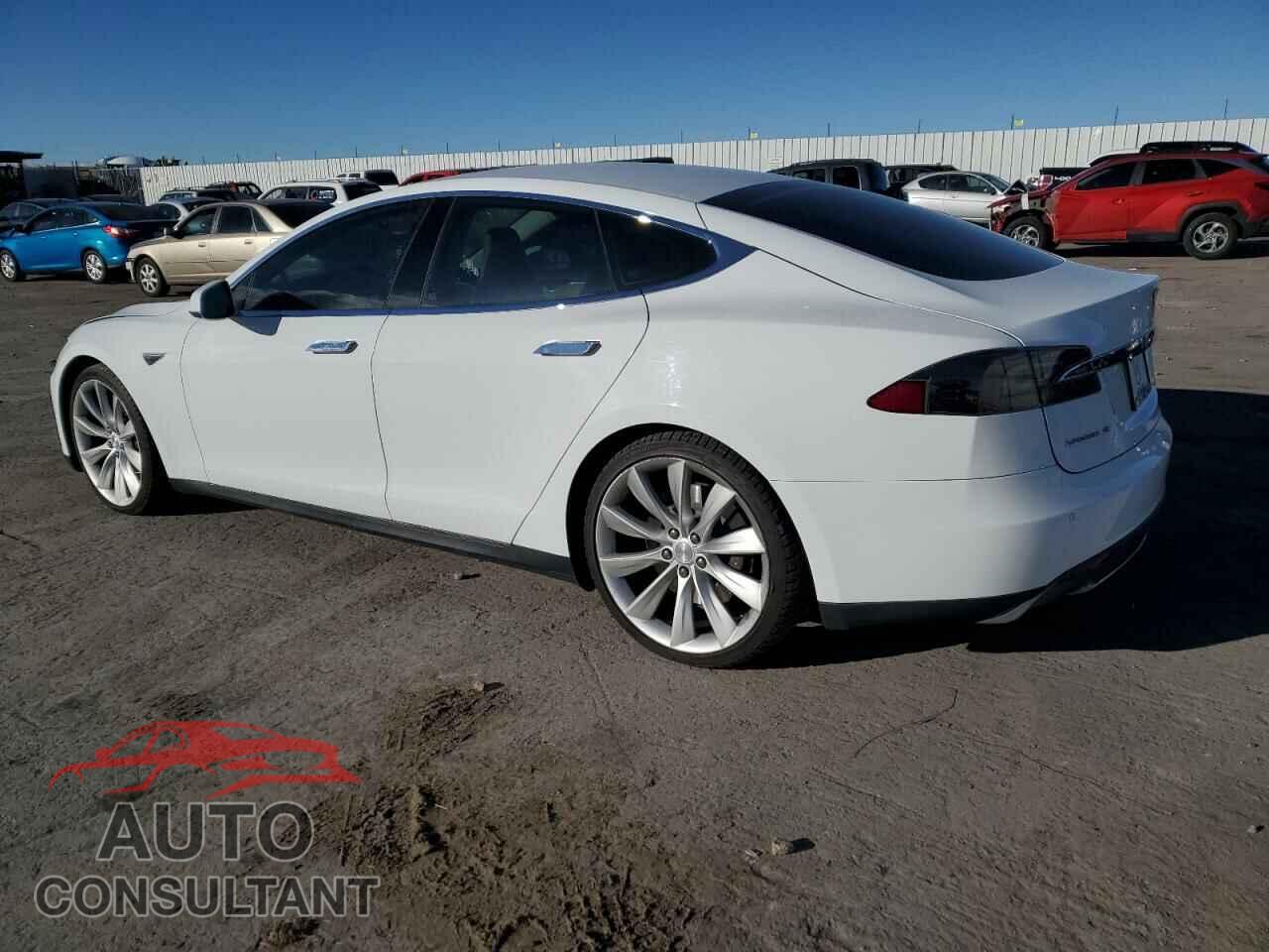 TESLA MODEL S 2013 - 5YJSA1CN9DFP27485