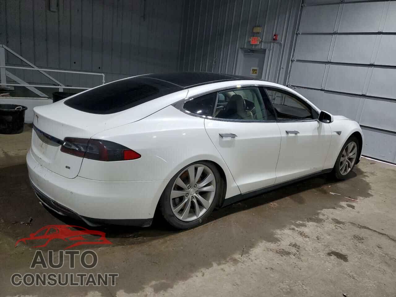 TESLA MODEL S 2013 - 5YJSA1CN6DFP22972