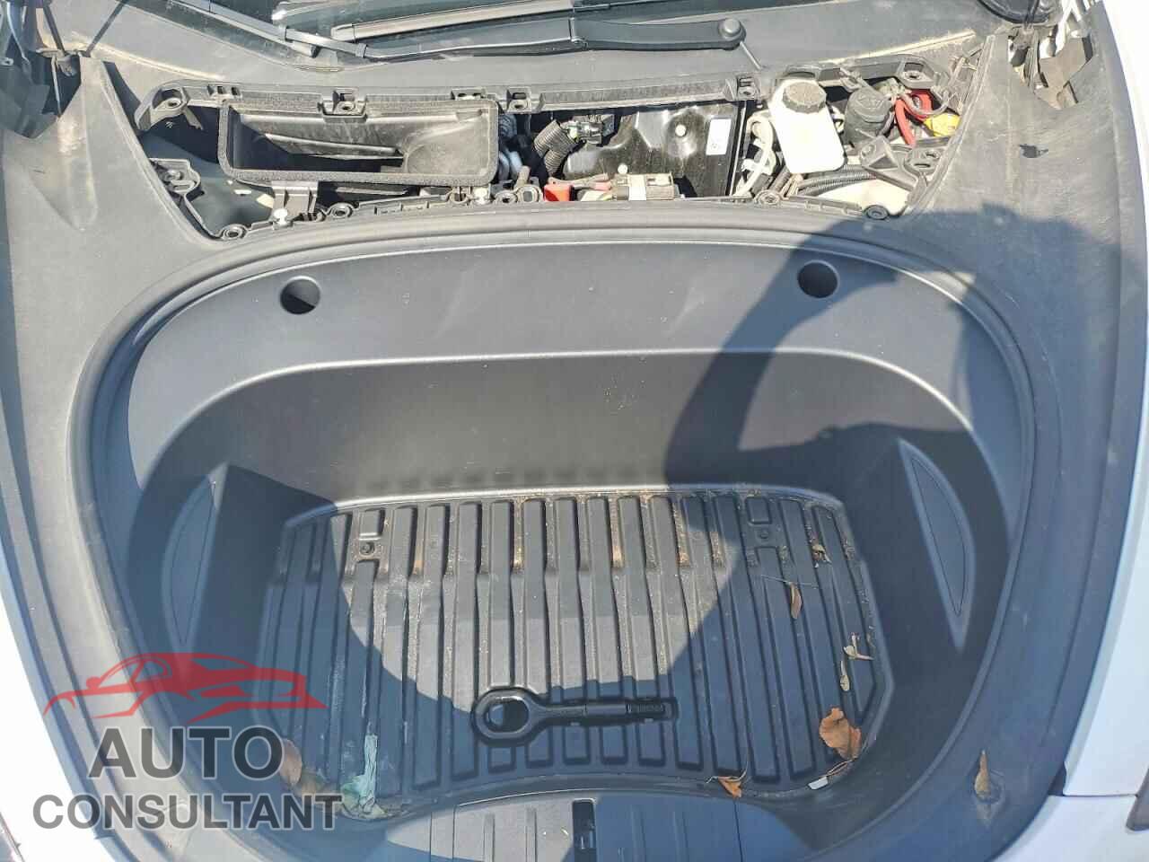 TESLA MODEL 3 2023 - LRW3E1FA5PC875956
