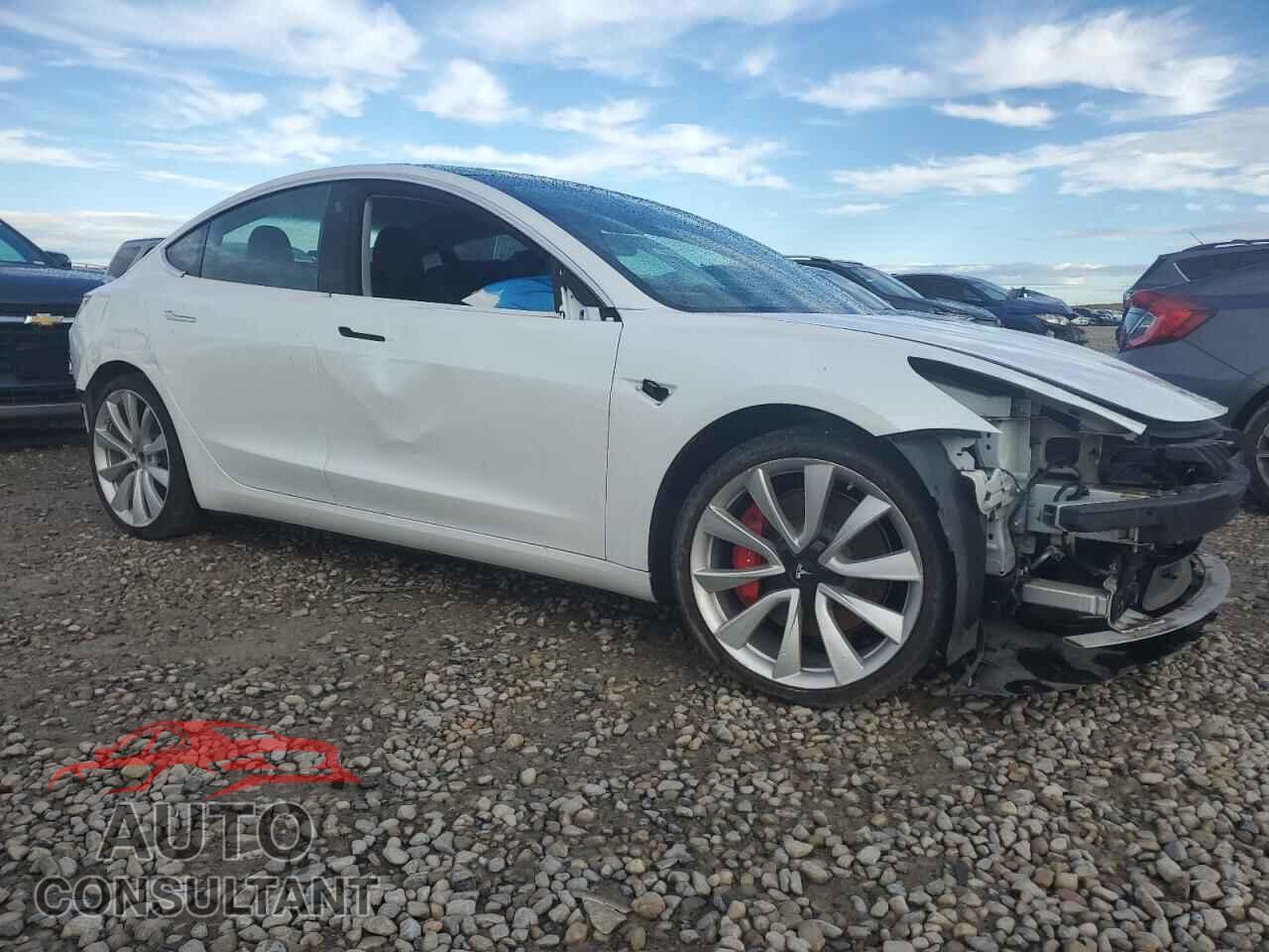 TESLA MODEL 3 2018 - 5YJ3E1EB7JF084237