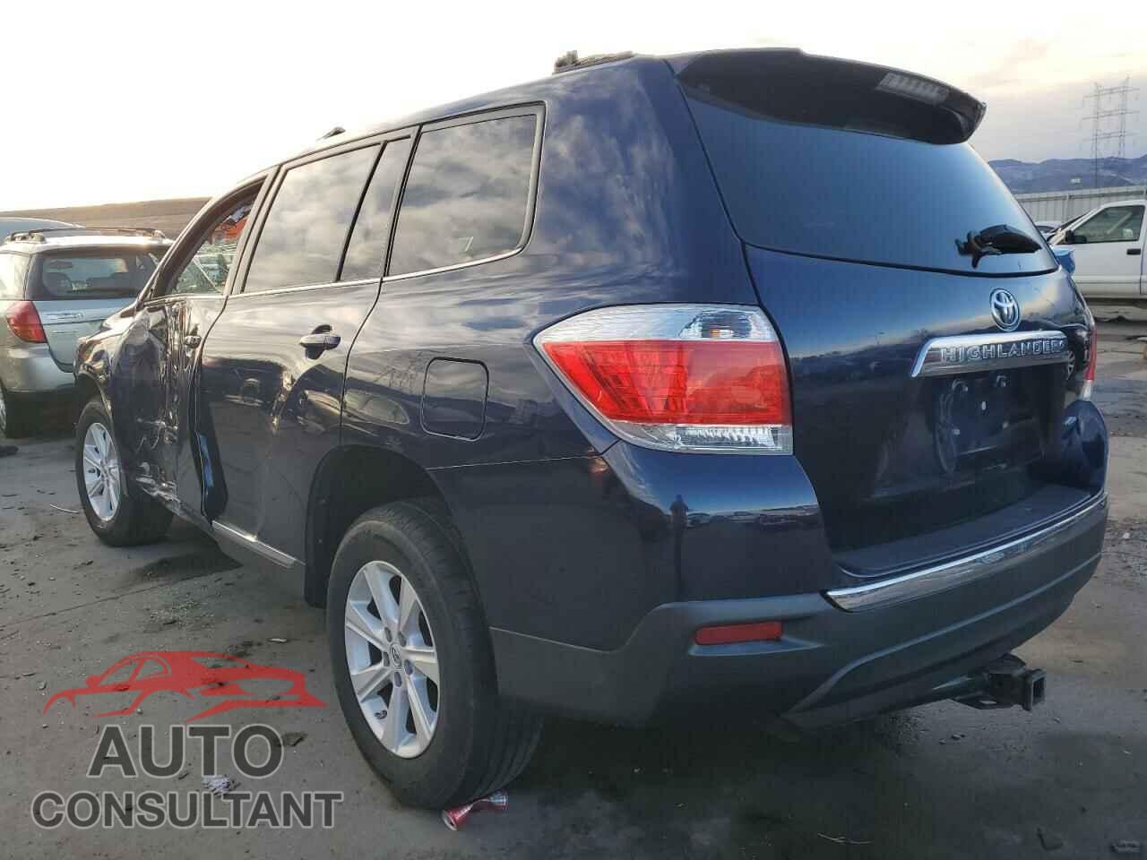 TOYOTA HIGHLANDER 2012 - 5TDBK3EH2CS124288