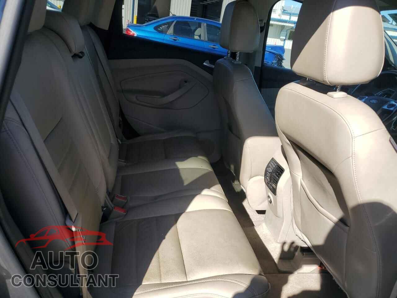FORD ESCAPE 2013 - 1FMCU9H91DUA07543