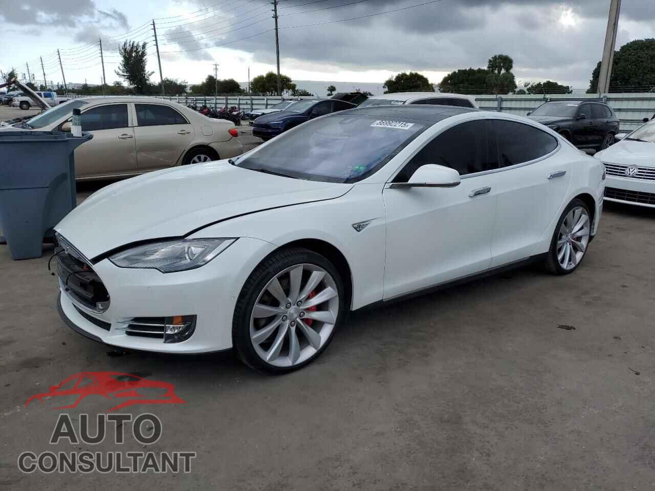 TESLA MODEL S 2014 - 5YJSA1H18EFP49954