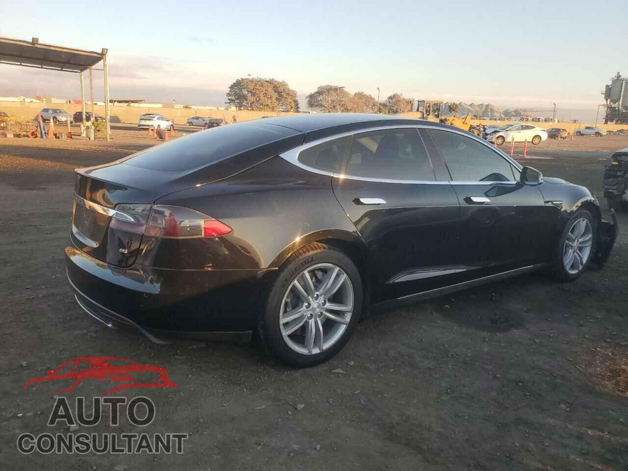 TESLA MODEL S 2014 - 5YJSA1H1XEFP48028