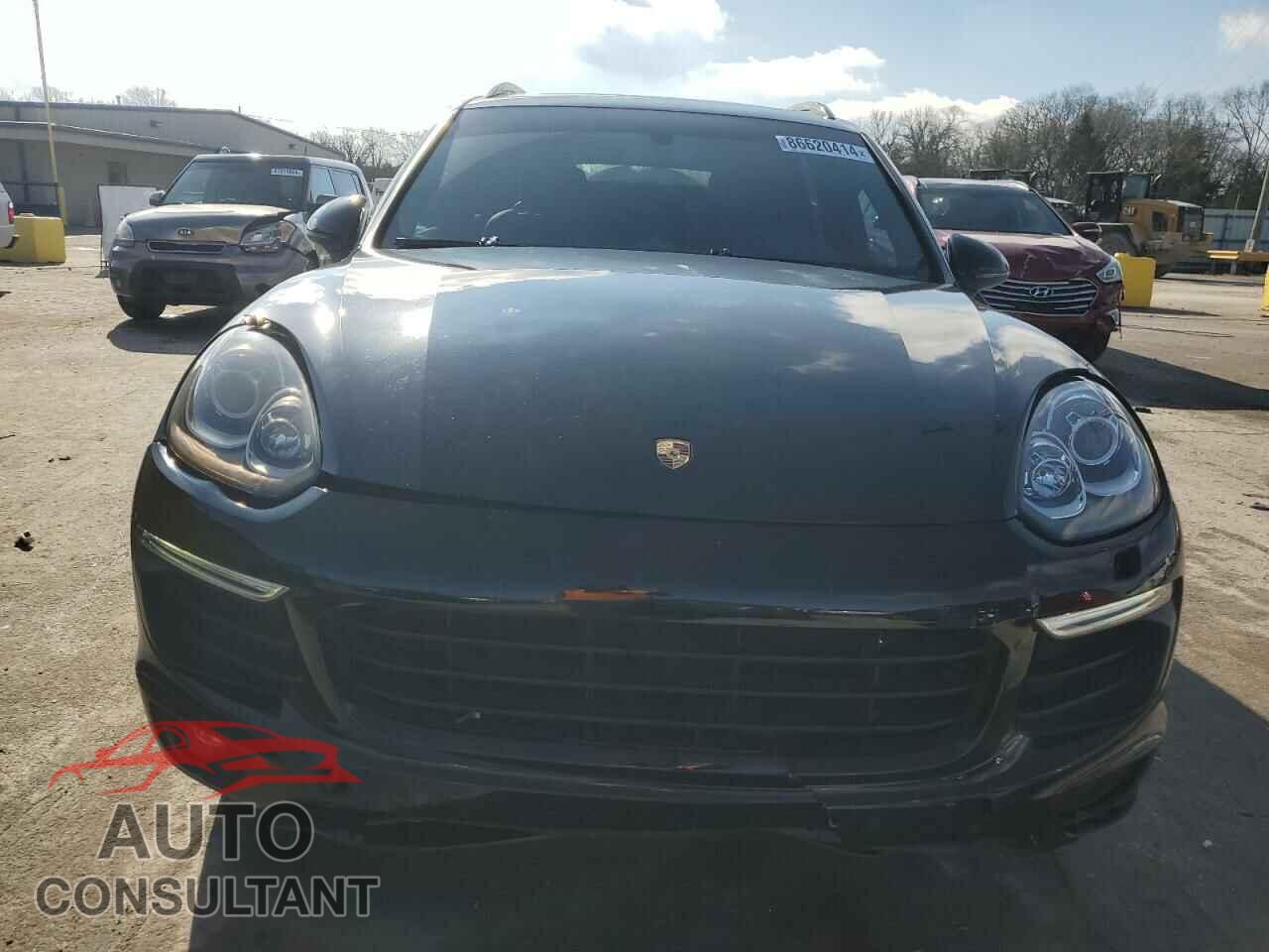PORSCHE CAYENNE 2018 - WP1AA2A2XJKA04588