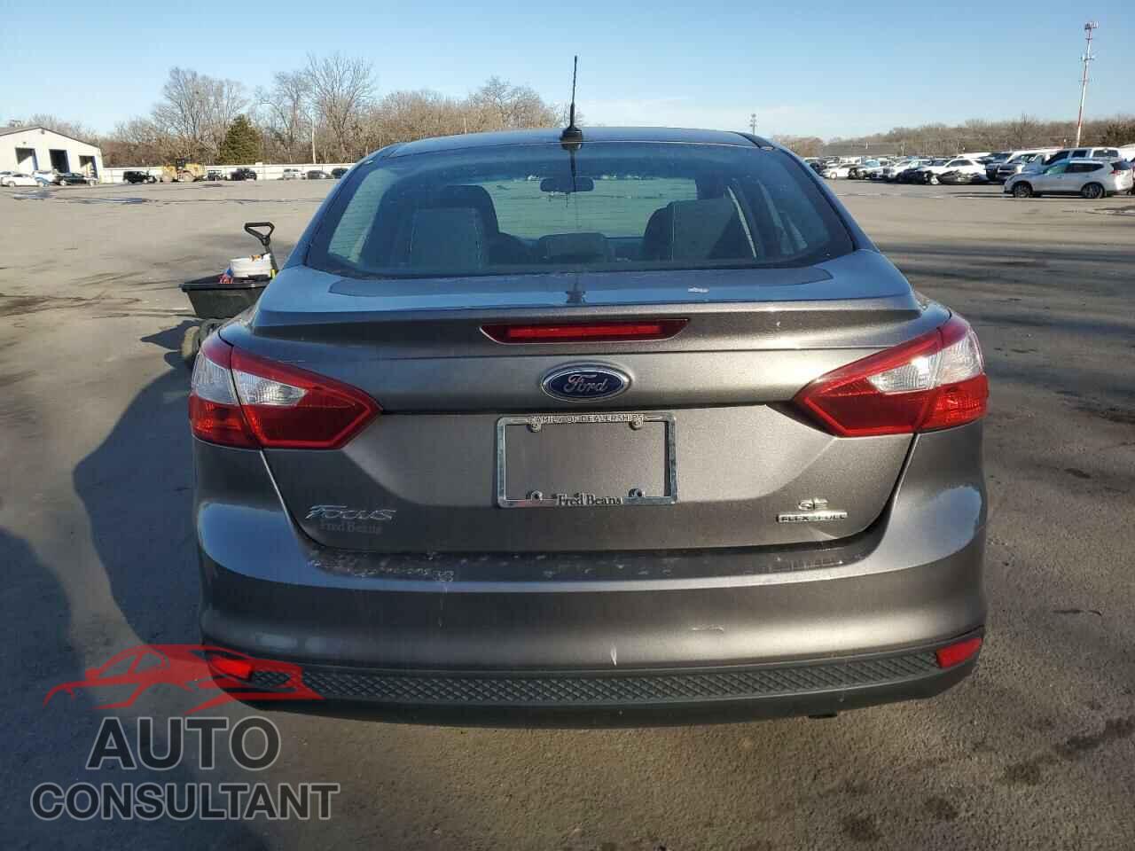 FORD FOCUS 2014 - 1FADP3F28EL228637