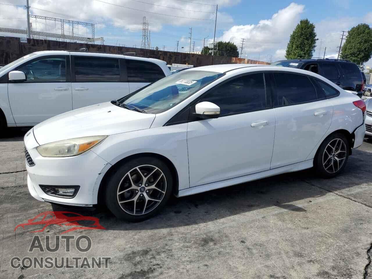 FORD FOCUS 2016 - 1FADP3F21GL227302