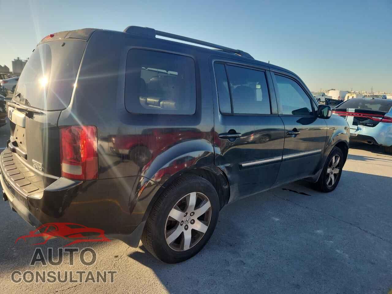 HONDA PILOT 2012 - 5FNYF4H94CB060235