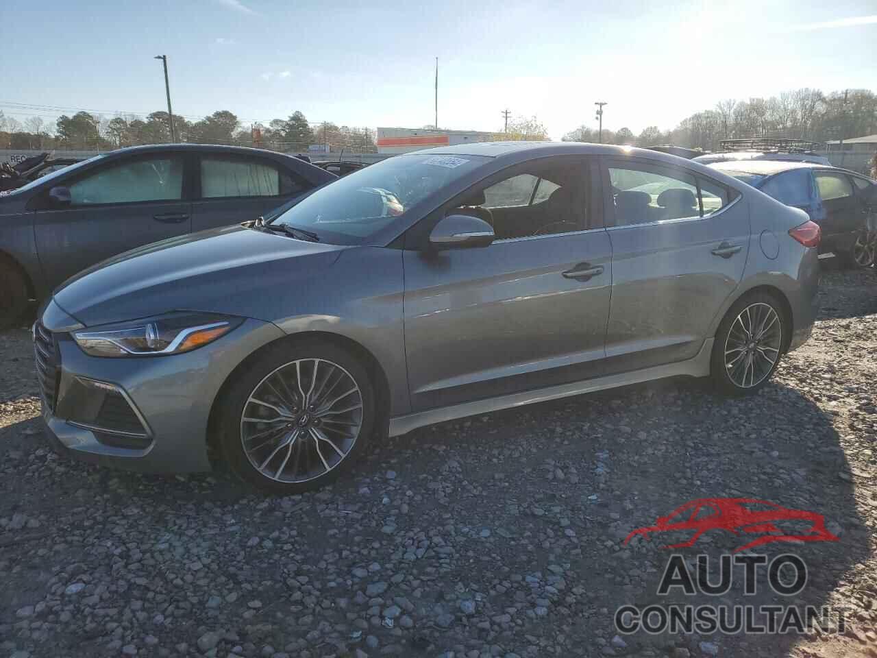 HYUNDAI ELANTRA 2018 - KMHD04LB4JU522688