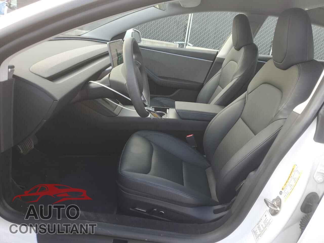 TESLA MODEL 3 2024 - 5YJ3E1EA2RF767269