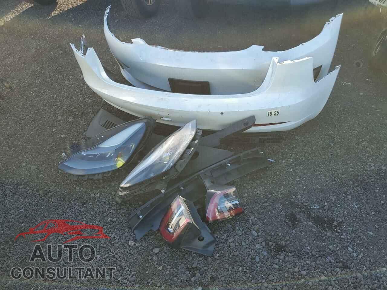 TESLA MODEL 3 2021 - 5YJ3E1EA4MF048663