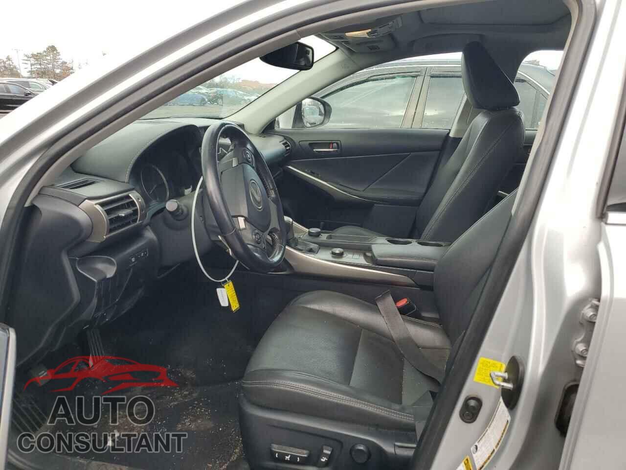 LEXUS IS 2015 - JTHCF1D2XF5028525