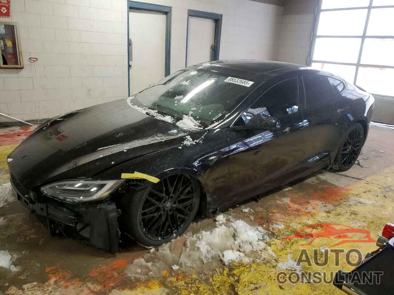 TESLA MODEL S 2018 - 5YJSA1E44JF268656